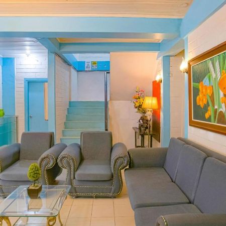 Reddoorz At La Maria Pension And Tourist Inn Cebu Exterior photo