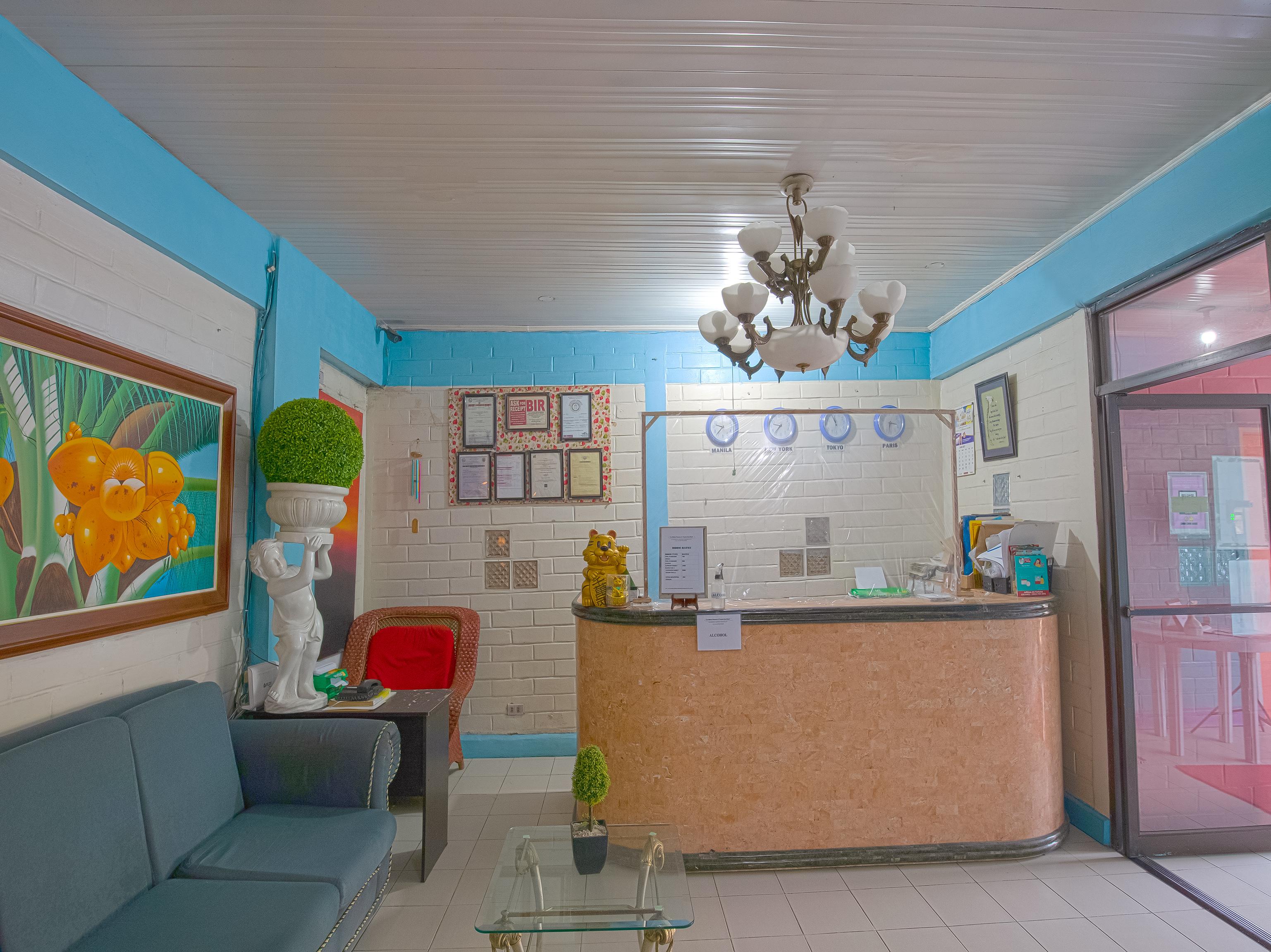 Reddoorz At La Maria Pension And Tourist Inn Cebu Exterior photo