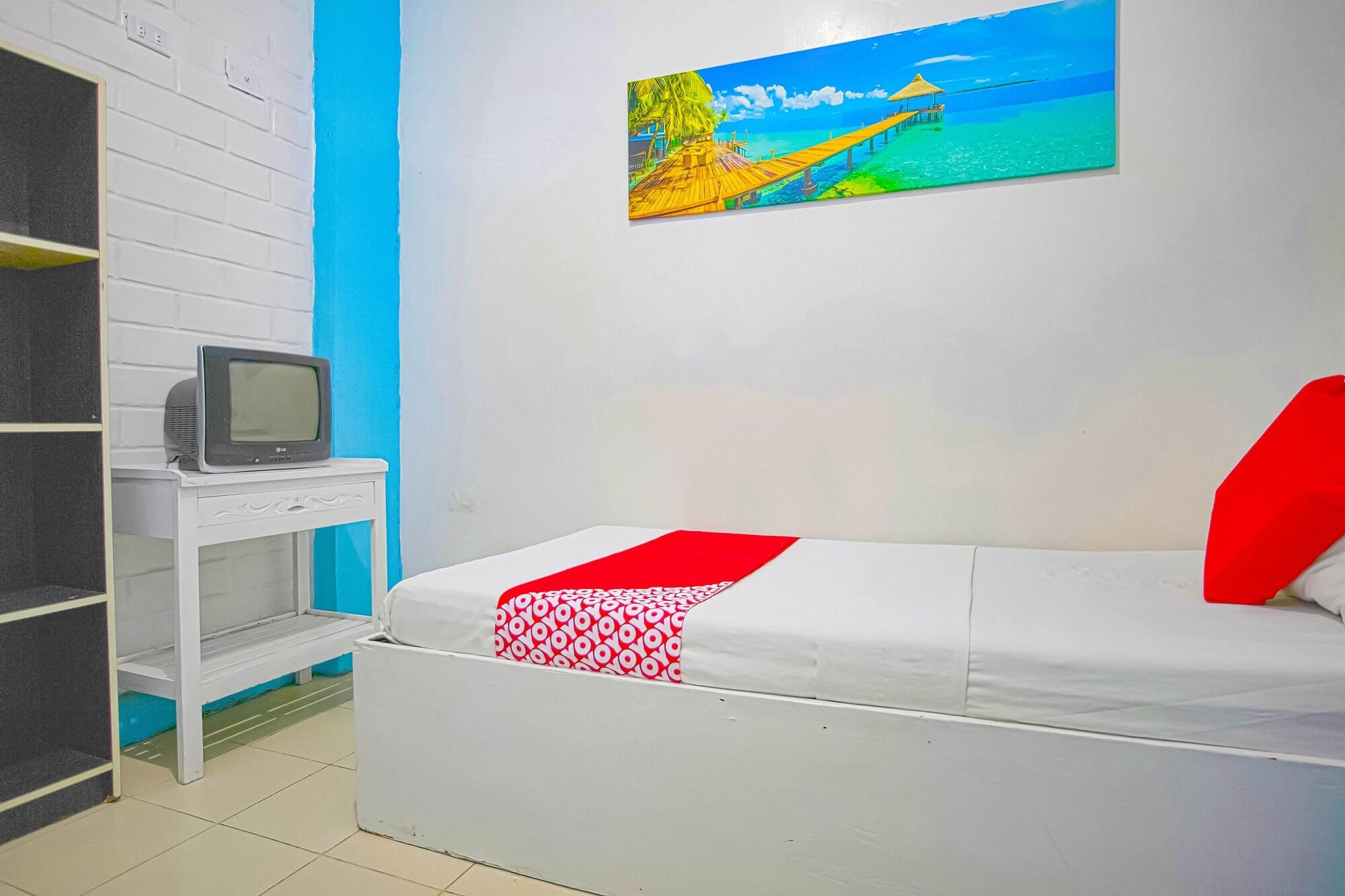 Reddoorz At La Maria Pension And Tourist Inn Cebu Exterior photo