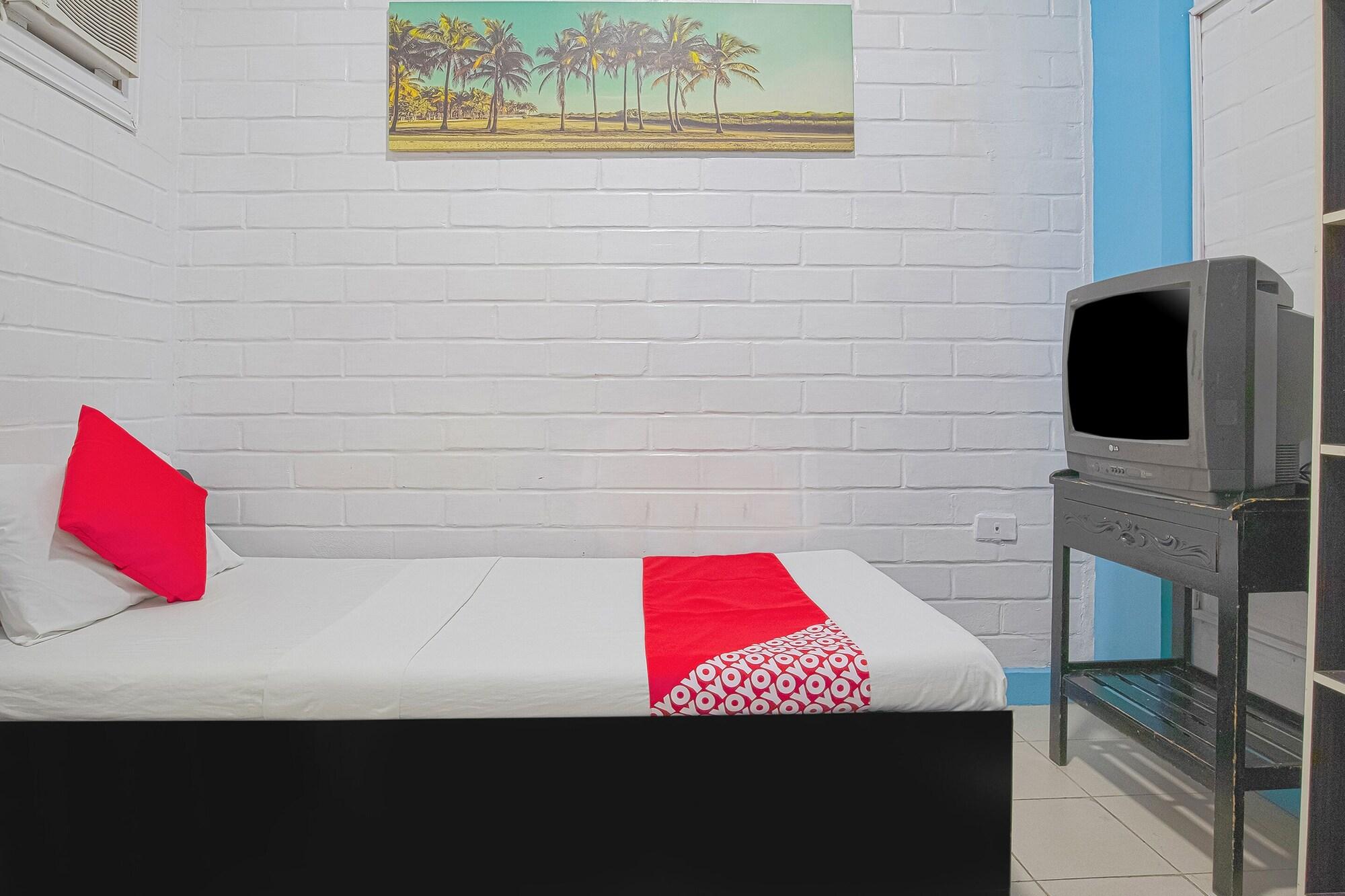 Reddoorz At La Maria Pension And Tourist Inn Cebu Exterior photo