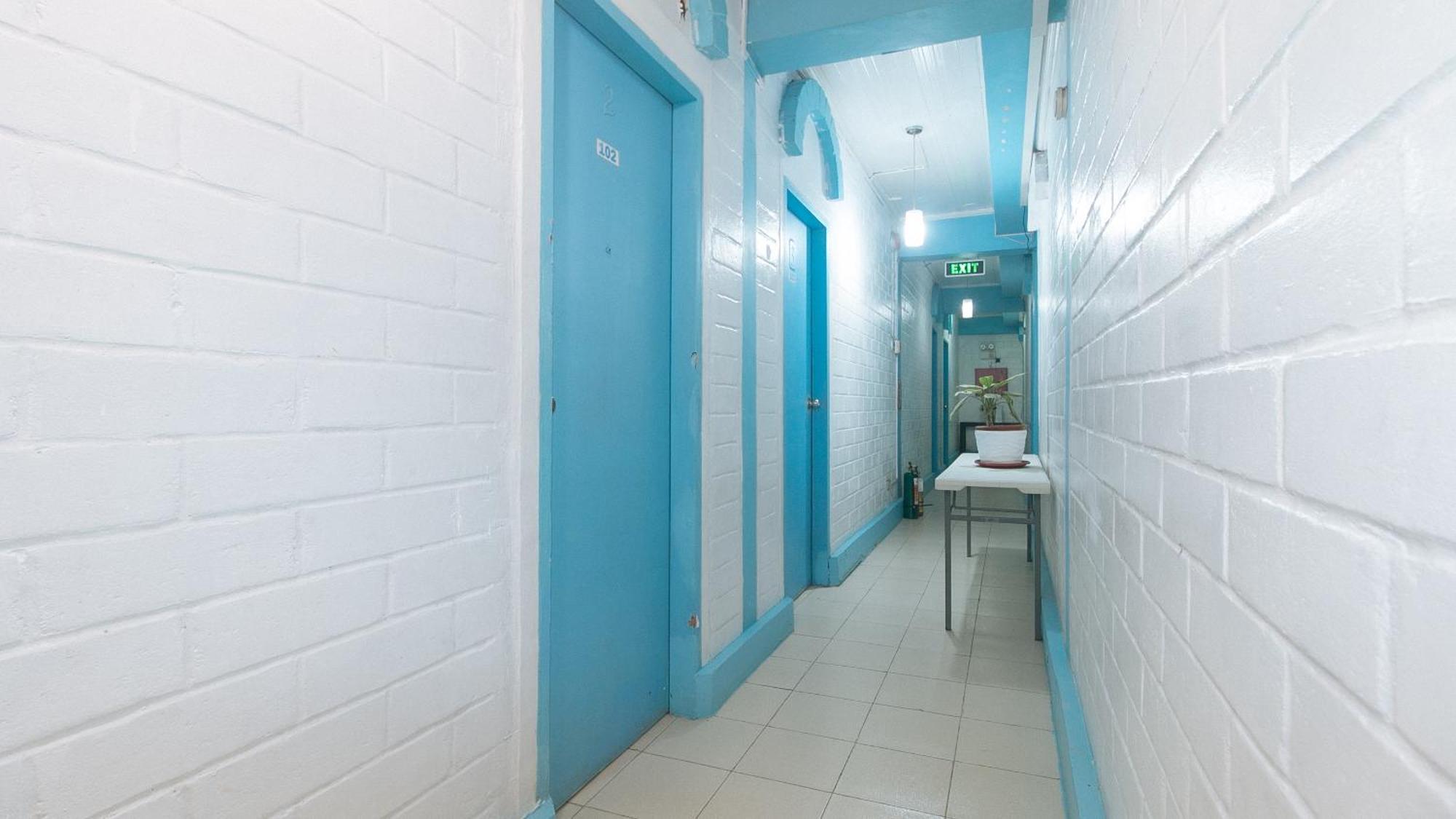 Reddoorz At La Maria Pension And Tourist Inn Cebu Exterior photo