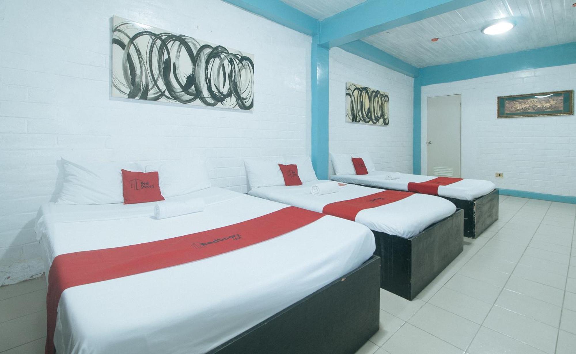 Reddoorz At La Maria Pension And Tourist Inn Cebu Exterior photo